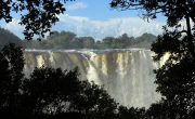 ヴィクトリアの滝　ザンビア　ジンバブエの世界遺産